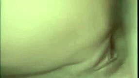 Kolla dessa vintage porrstjärnor sprutar med episka ansikts- och creampies!