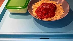 I eats my mans cum pastas and I loves it so much!