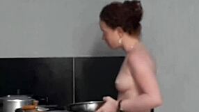 Nao Consigo Despedir Essa Empregada Ela Tem a Bunda Muito Gostosa Fico Excitado Sempre Que Ela Vem Fazer a Faxina Semanal