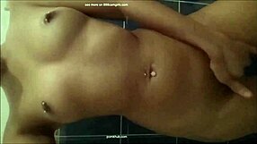 amazing girls chat on hd webcam with friends