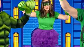 alyssa from bounce patrol shows off natural curves