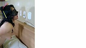 vivi guedez meets a young guy officially