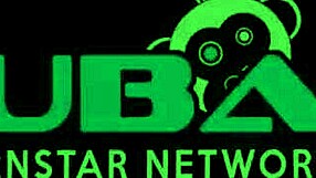 Capri plays with her big dildo!