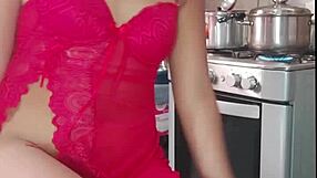 Latina hermosa can't hold back her urge to fuck, grabs the first thing in her kitchen.