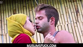 Muslim Wife Under Hijab Craves Orgasm From Teen Arab American Sex