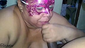 Tirando leite de piroca