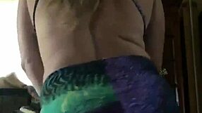 milf mommy takes off her dress