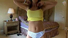 Intriguing Sexy Webcam Dancer Sways Seductively In Her Private Dance Session Number One