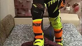 spiderman and biker getting gay with some masturbation 😏