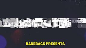 Divoká orgia s dvojitou penetráciou pre tohto zlobivého gay chlapca.