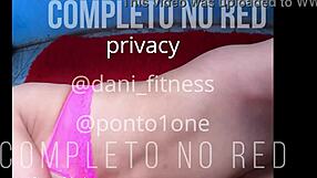 Milf asks for quickie, gets creampied by amateur