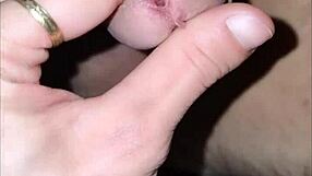 i gives my boyfriends a handjobs in the mornings to wakes him up