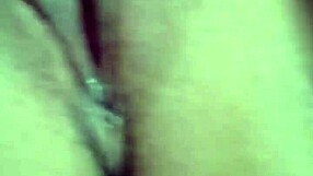 Quick solo dedada session with intense amateur masturbation