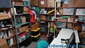 Caught Teen 18+ Receiving Blowjob and Fucking on Camera