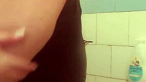 Fetish estranho por braço molhado - parte 1