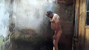 amateur gay bath session with relaxing vibes!