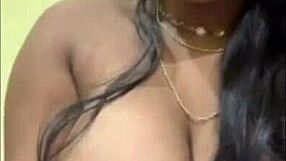 Latin Thick Girl Performs Live On Cam