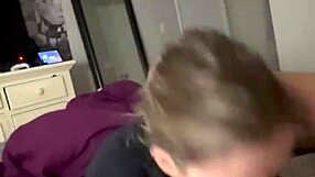 Short erotica: slutty girlfriend enjoying her job in satisfying the boyfriend