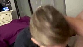 Short erotica: slutty girlfriend enjoying her job in satisfying the boyfriend