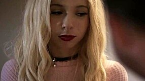 Kenzie Reeves Fingers Dildo Cumshot