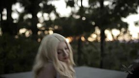 Kenzie Reeves Fingers Dildo Cumshot