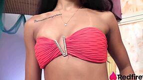 mentendo firme na bucetinha melada da magrinha carol suzuki e enchendo a boca da morena de leite - com yuri machado