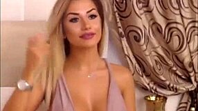 Is That Teen Girl Rubbing Her Pink Pussy In Public?