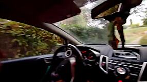 Haver, vigyél vissza az iskolába és baszd meg a csomagtartóban.