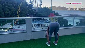 Help me squat for ass to mouth and make you cum