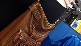 oh wow, check out that yoga leggings ass in the shop!