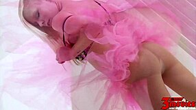 Elaina raye chats about ripped nylons