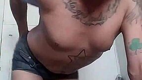 Natalie Sin, the shemale slut, indulges in solo amateur play.