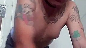 Natalie Sin, the shemale slut, indulges in solo amateur play.