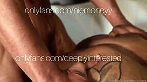 Niemoneyy meets a friend for a chat