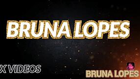 Bruna Lopes Chamou O Dotado Do Ed Junior Para Foder Enquanto Seu Marido Descansa Na Cama Ao Lado