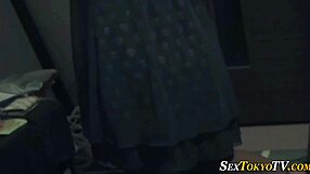 日本の美少女がプライベートでオナニー