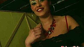 Latina babe charley chase enjoys a good session