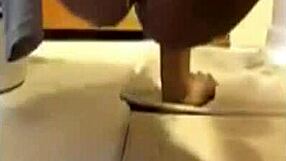 Horny Bhabhi Roma Squirting Wildly In Indian Passion