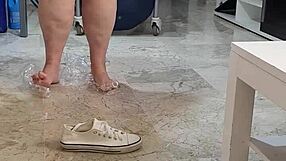 coolmarina crashes into feet fetish with super smelly sneakers 😍