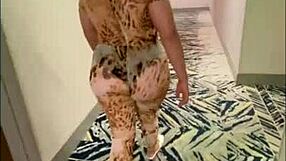 hot escort sucks shaved pussy before anal doggystyle sex