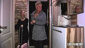 Wellness girls enjoy a relaxing threesome.