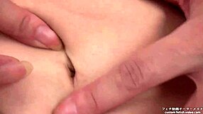 Feeling the deep emotion from the navel bellybutton fetish in this Asian Japanese video