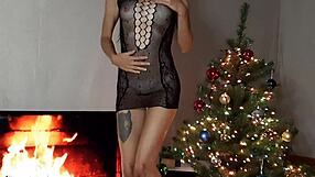 I watch strippers dance and masturbate to wet lesbian pussy