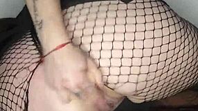 Deepvane Masturbating To Squirting Orgasm!