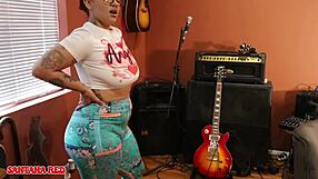 hot mexican girl fucks hard