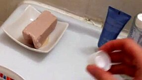 Teen 18+ star shines in youthful, energetic performance