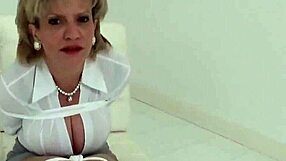 british mature lady sonia shows her huge tits