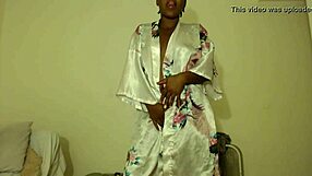 Erotic Ebony Beauty Showcases Stunning Moves in Video