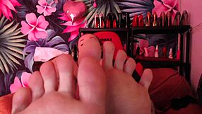 Can Her Curvy Feet Seduce You?