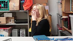 Caught This Real Amateur Getting Jizzed on Her Face?